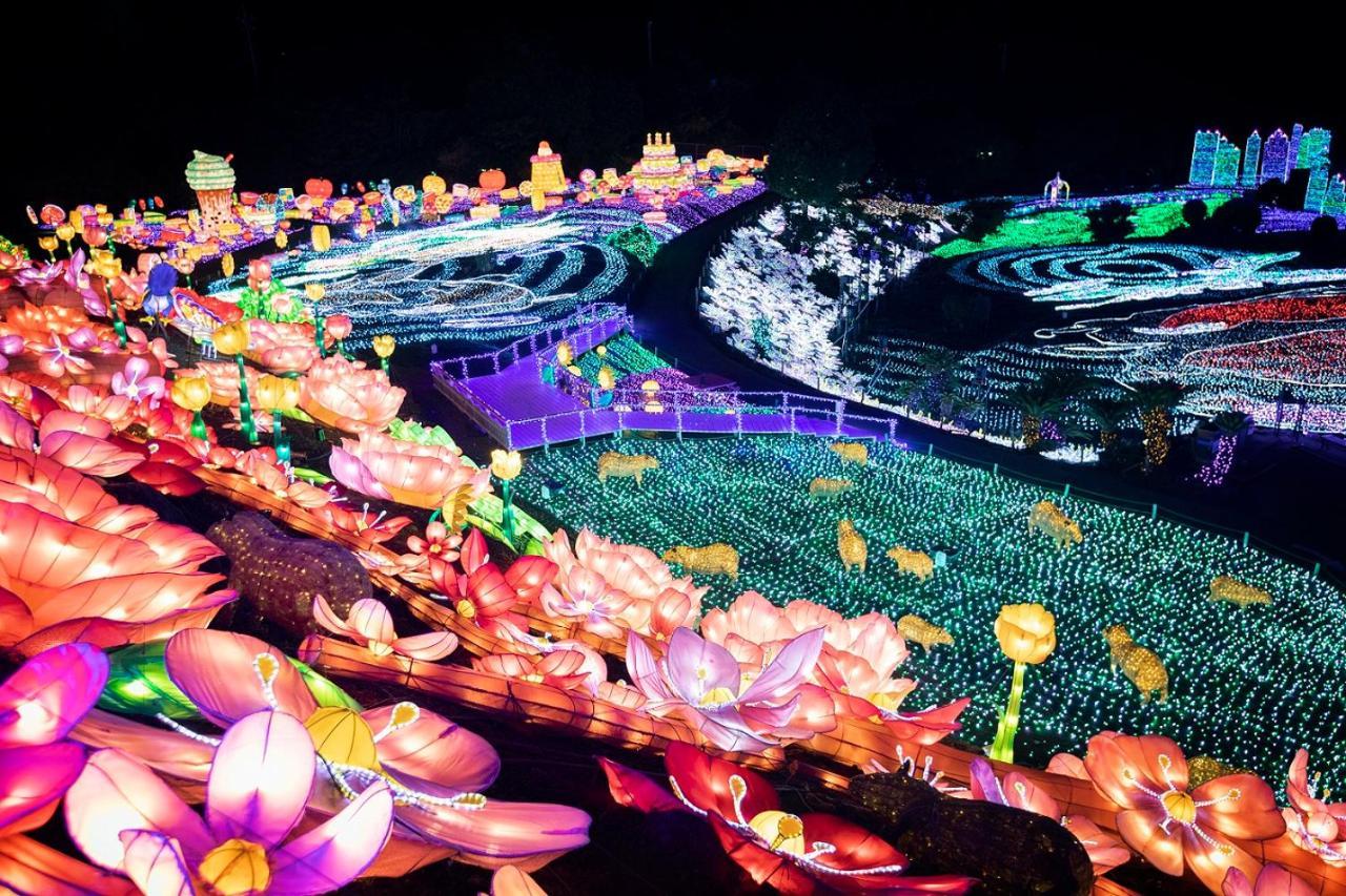 Izu Ippeki Lake Lakeside Terrace Іто Екстер'єр фото