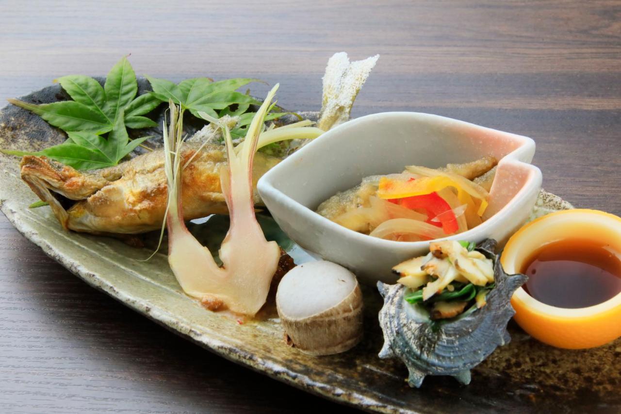 Izu Ippeki Lake Lakeside Terrace Іто Екстер'єр фото