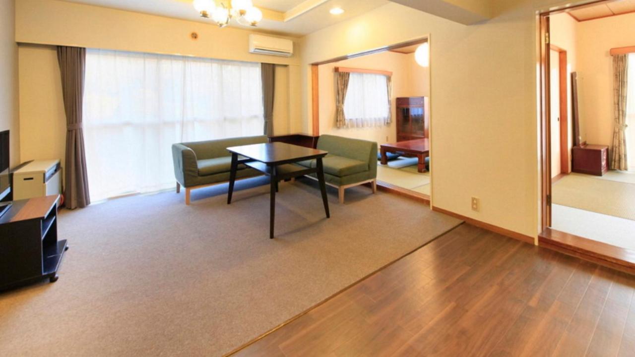 Izu Ippeki Lake Lakeside Terrace Іто Екстер'єр фото