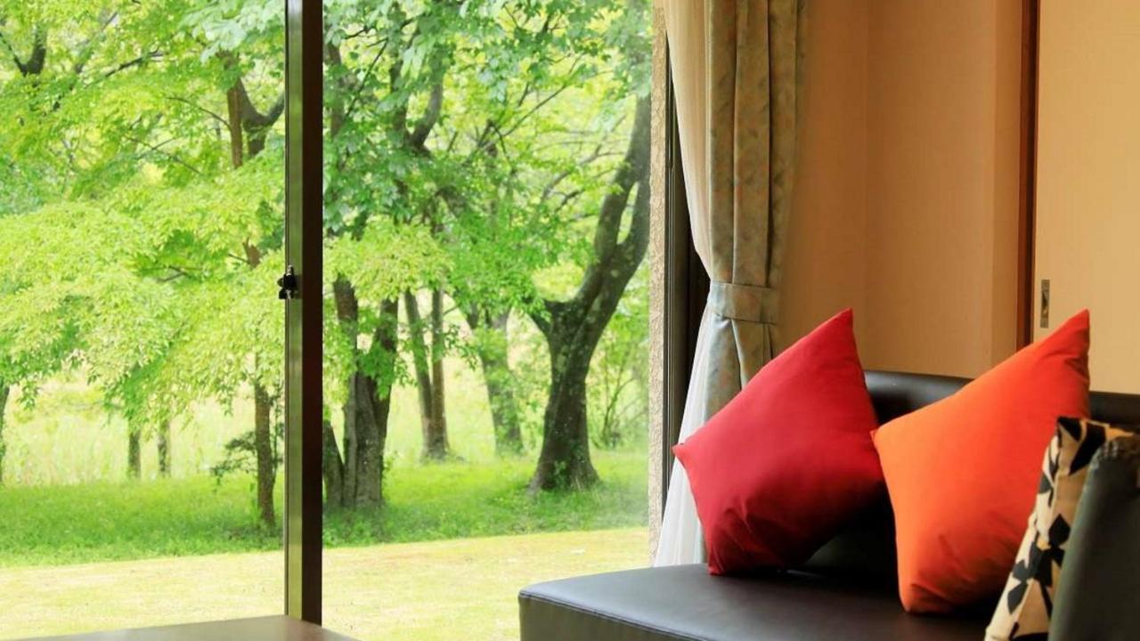 Izu Ippeki Lake Lakeside Terrace Іто Екстер'єр фото