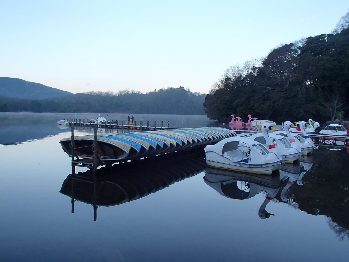 Izu Ippeki Lake Lakeside Terrace Іто Екстер'єр фото